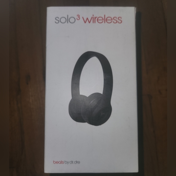 Beats Solo 3 Wireless Empty Box - Picture 1 of 8